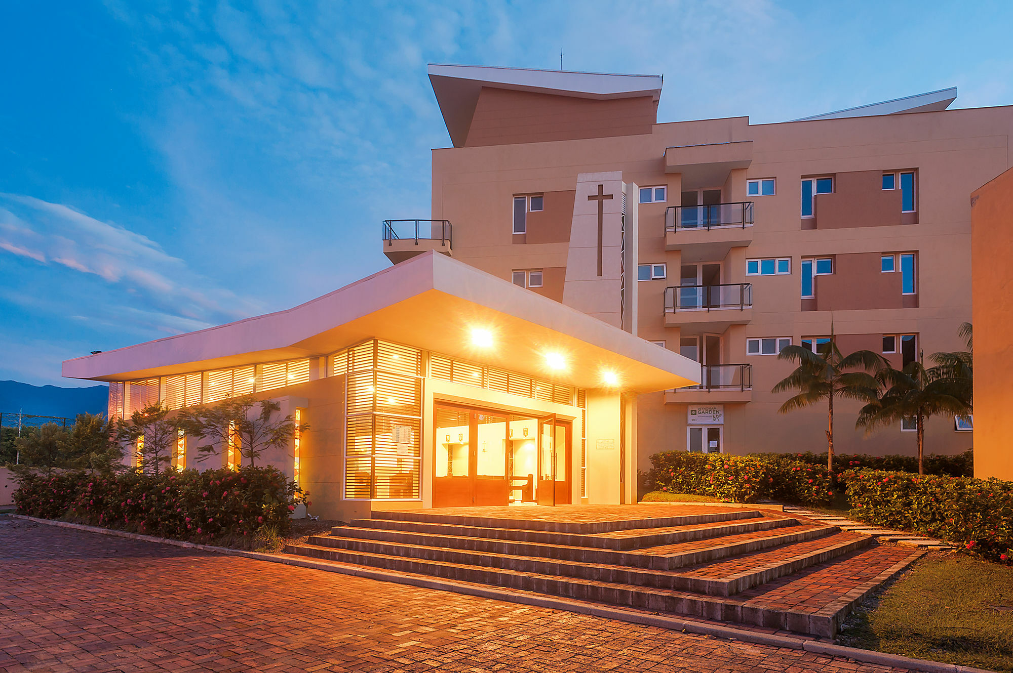 Wyndham Garden Villavicencio Rnt 26993 ريستريبو المظهر الخارجي الصورة